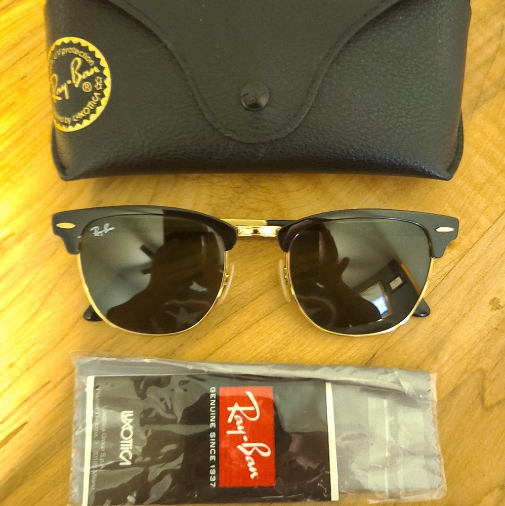 Ray-Ban Metal Clubmaster Sunglasses | RX3716-187 | Black and Gold
